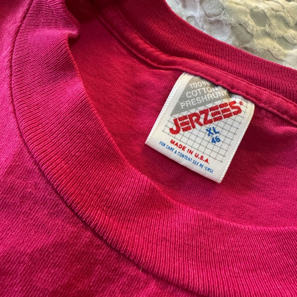 Jerzees Hot Pink Utah Graphic Women’s Tee - Picture 8 of 8